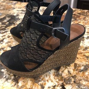 Daytrip Wedges size 6 1/2M